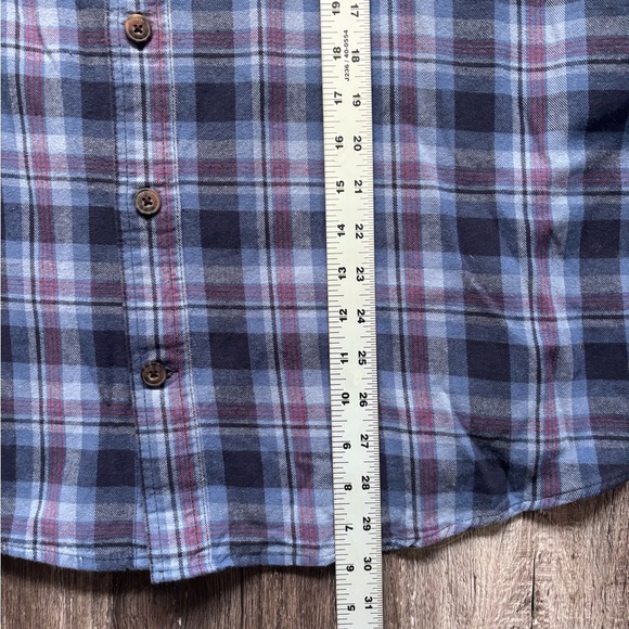 Duluth Trading Co Blue and Gray Casual Button Down Shirt - Picture 3 of 6